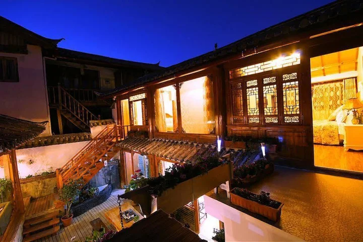 Лицзян: Ivys Family Inn