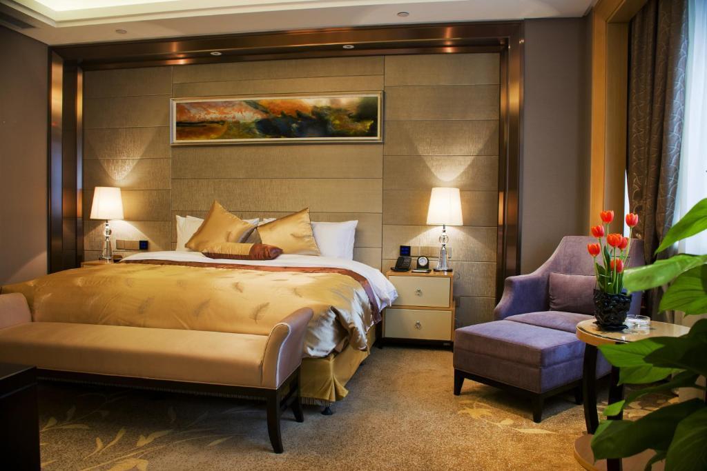 Yangzhong Firth Jinling Grand Hotel — фото 1