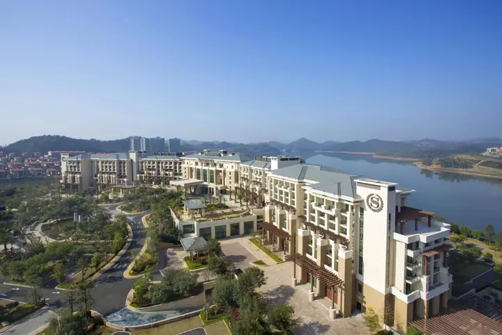 Хойчжоу: Sheraton Huizhou Bailuhu