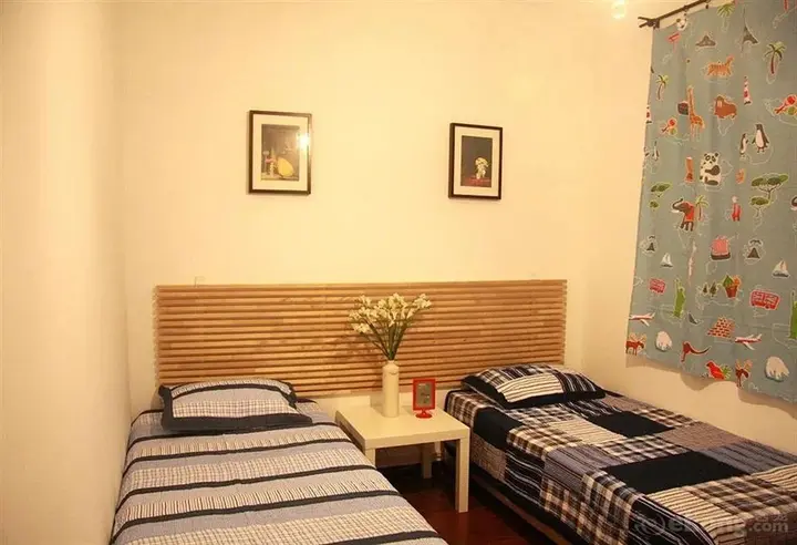 Гуйлинь: Helens Home