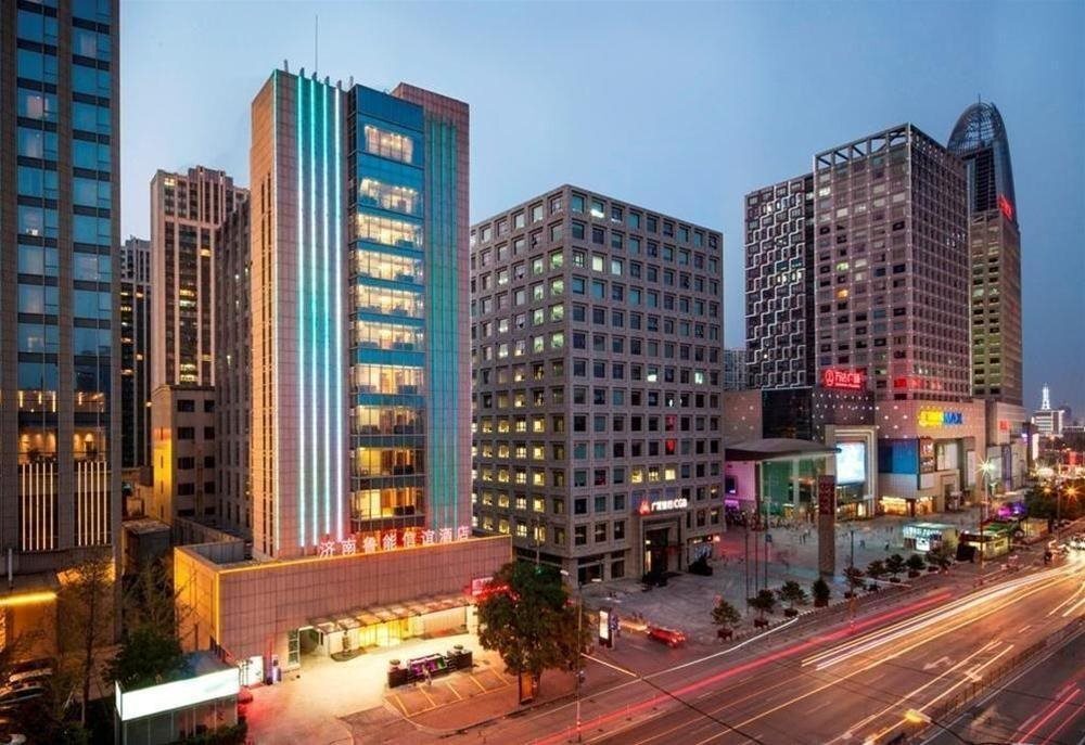 Цзинань: Jinan Luneng Xinyi Hotel