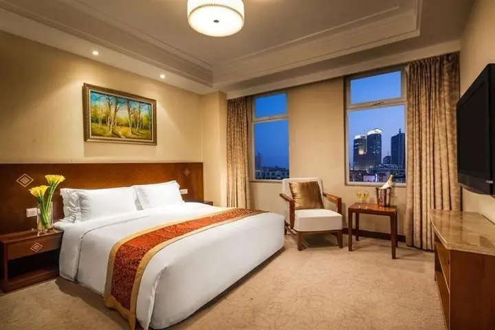 Цзинань: Jinan Luneng Xinyi Hotel