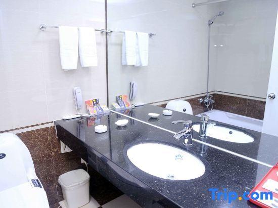 Далянь: Dalian Victoria International Hotel