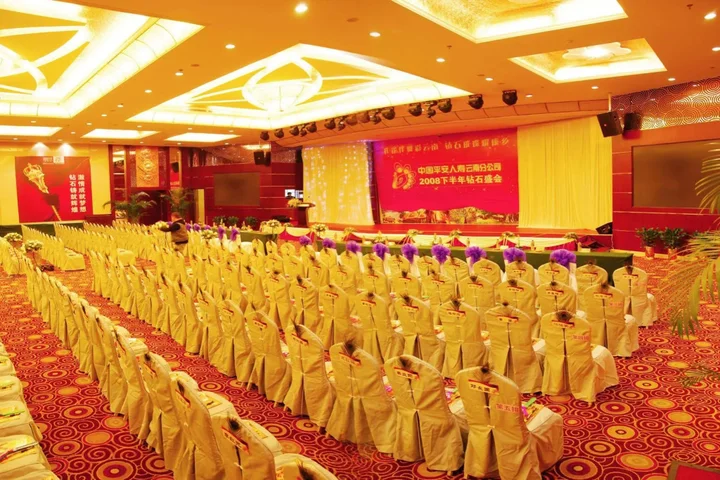 Куньмин: Four Points by Sheraton Kunming, Downtown
