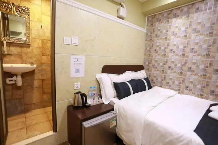 Гонконг: Grand Inn