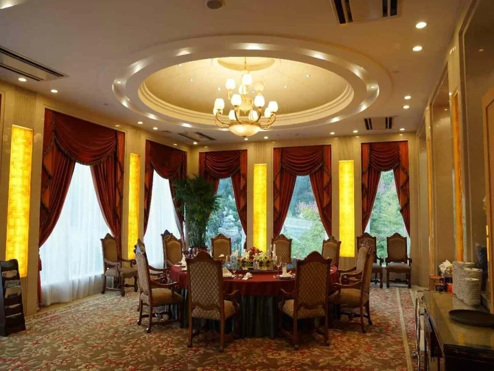 Яньтай: Phoenix Garden Hotel - Yantai