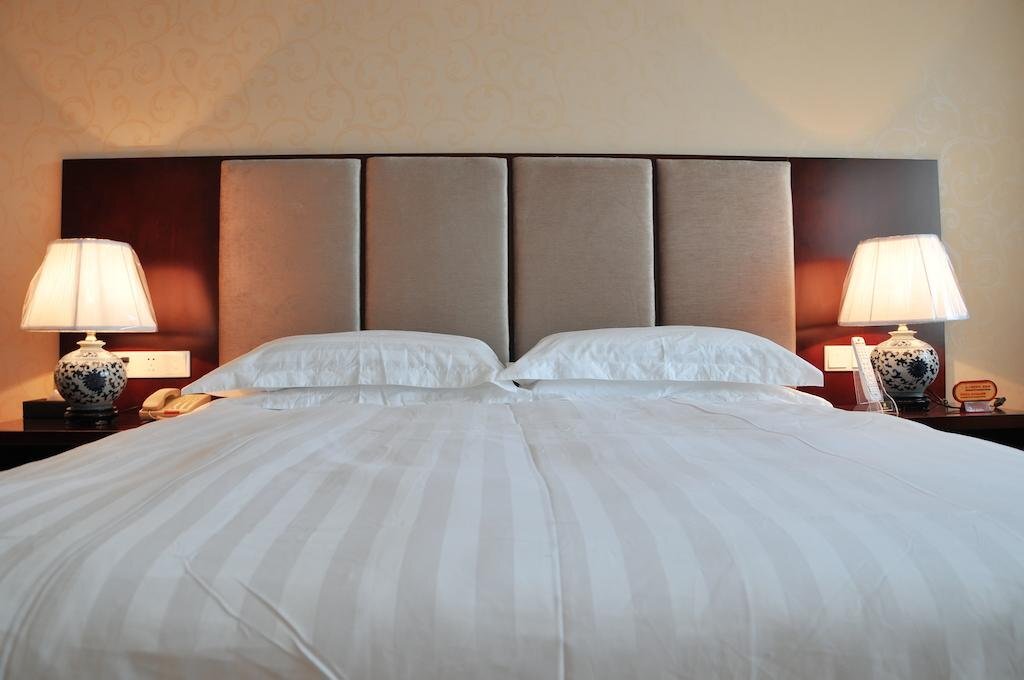 Харбин: Qilu International Hotel