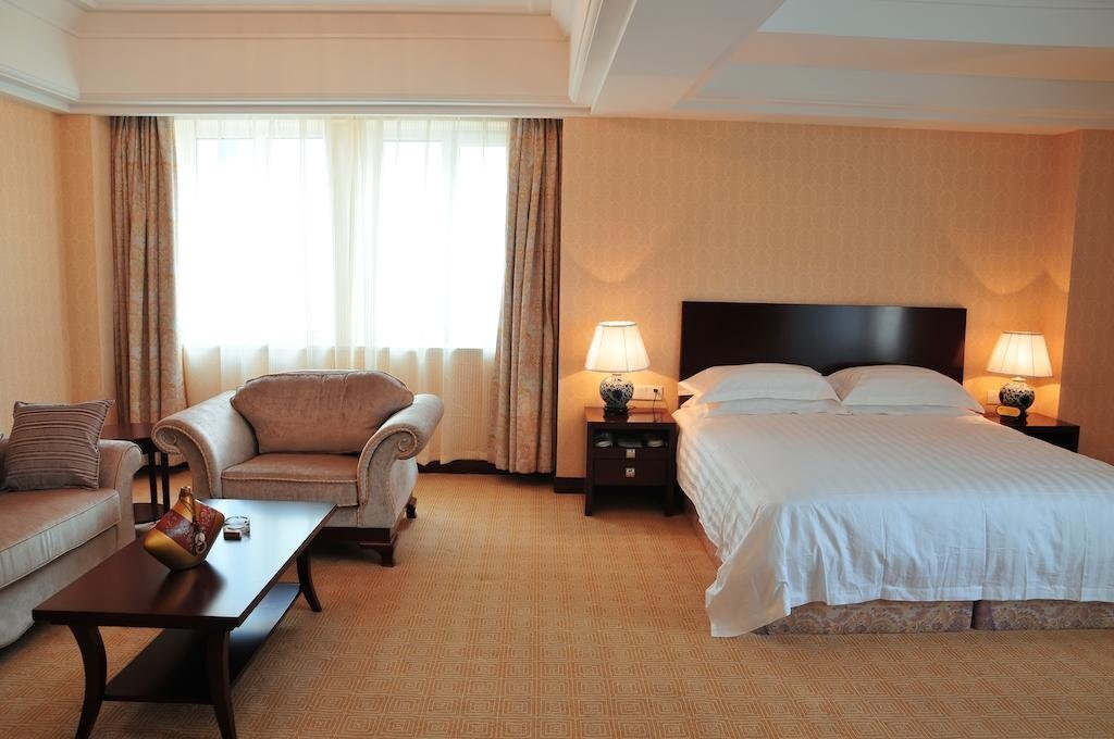 Харбин: Qilu International Hotel