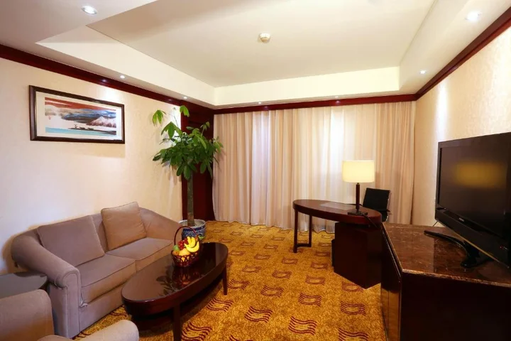 Пекин: Beijing Poly Plaza Hotel
