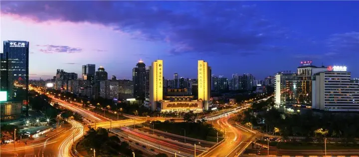 Пекин: Beijing Poly Plaza Hotel