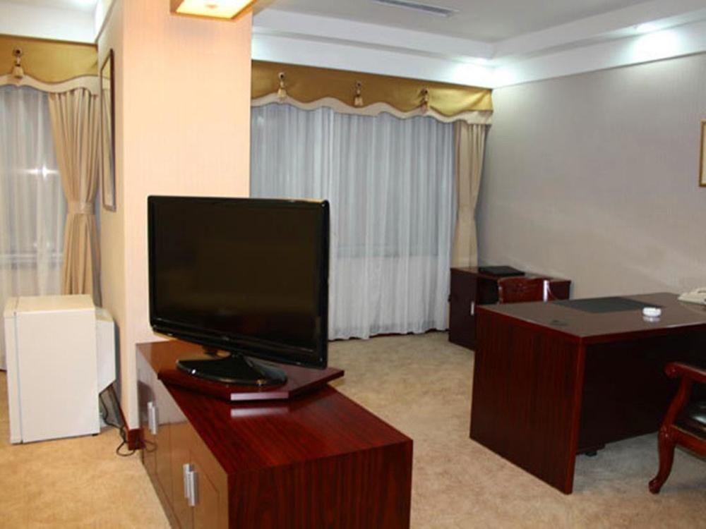 Яньтай: Financial Hotel Yantai