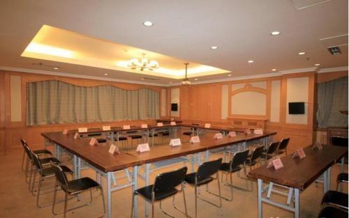 Яньтай: Financial Hotel Yantai