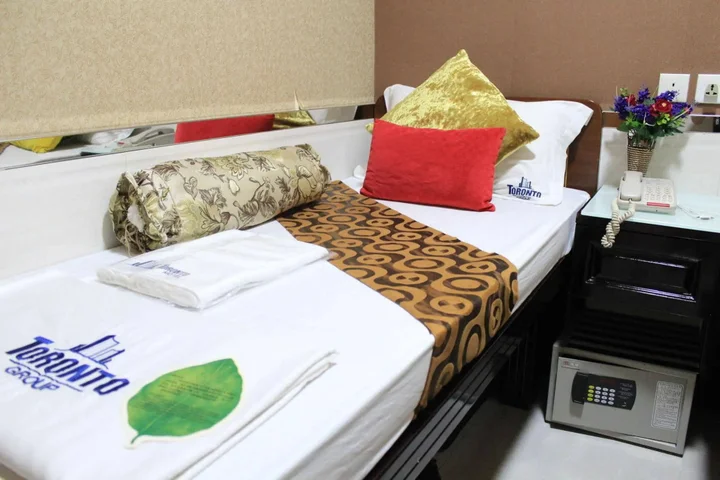 Гонконг: Toronto Motel