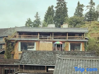 Лючжоу: Long Feng Inn