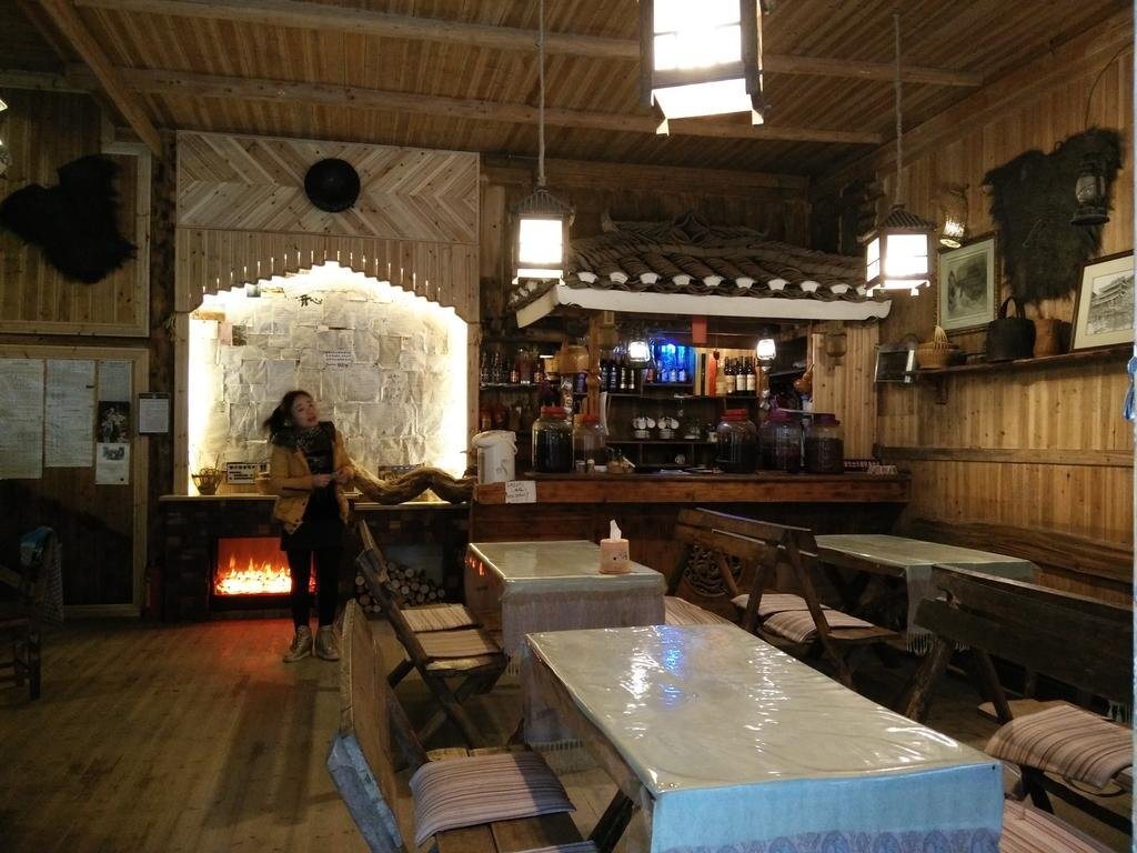 Лючжоу: Long Feng Inn