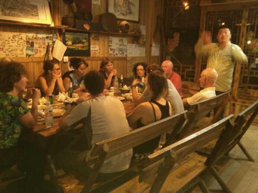 Лючжоу: Long Feng Inn
