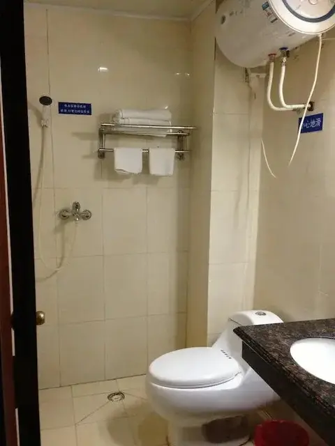 Вэйхай: Wen Ping Business Hotel