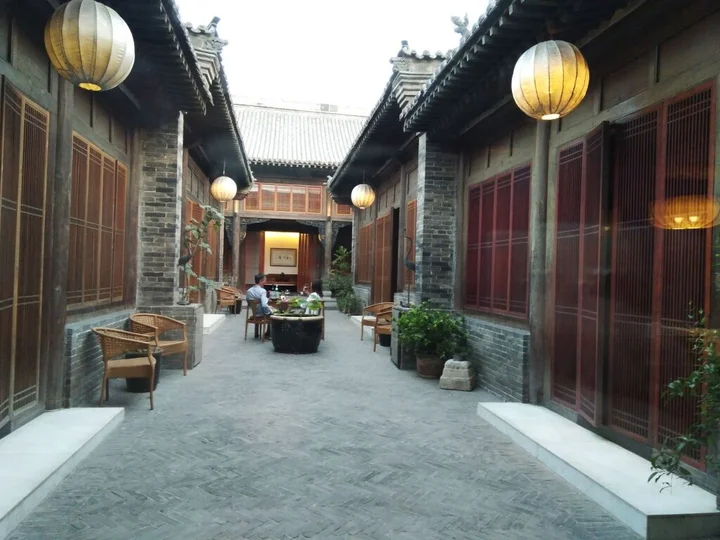 Цзиньчжун: Jing's Residence