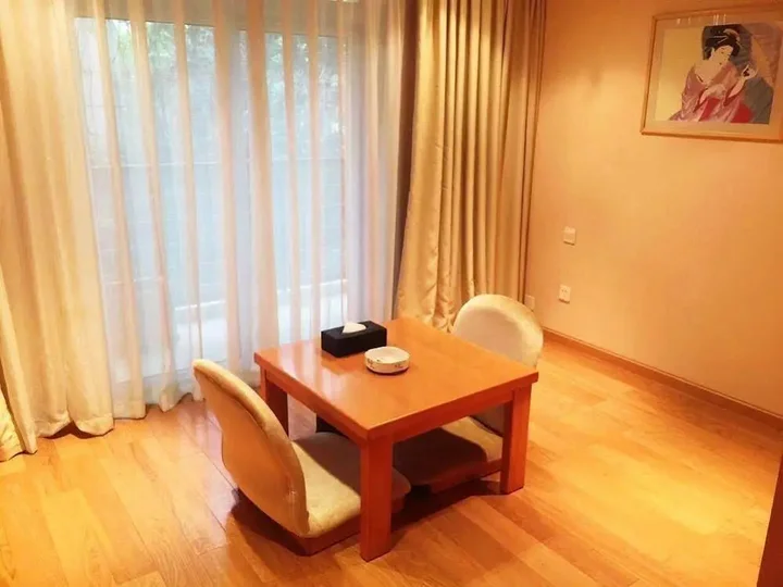 Чэнду: Rainbird Hotel