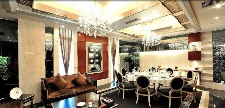 Чэнду: Rainbird Hotel