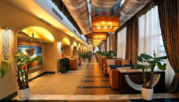 Чэнду: Rainbird Hotel
