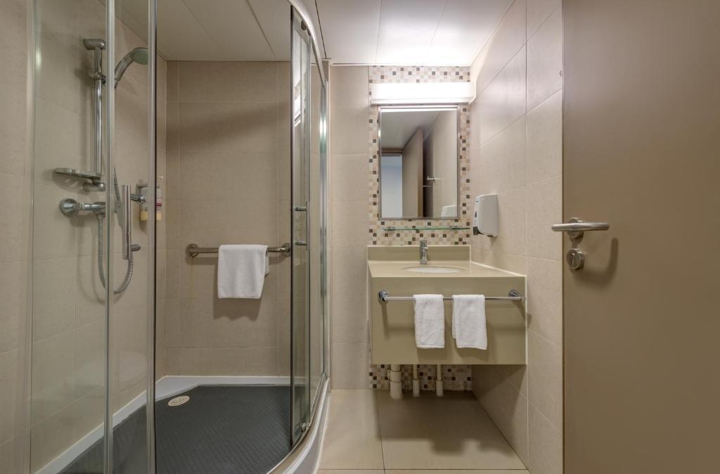Гонконг: YHA Mei Ho House Youth Hostel