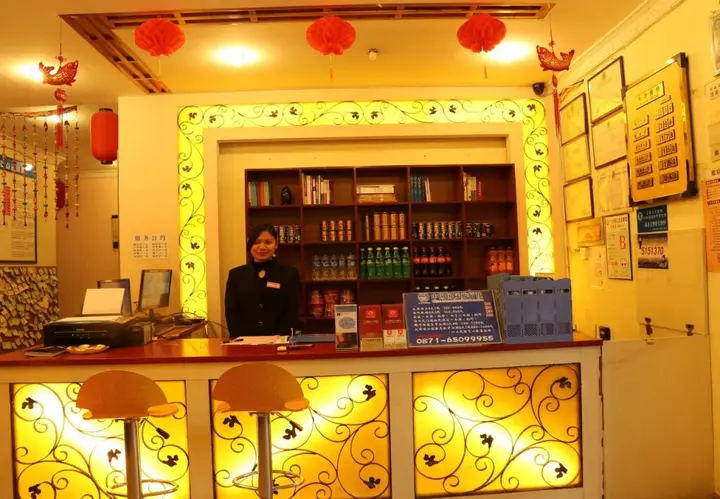 Куньмин: Kunming Lang Mei Youth Hotel