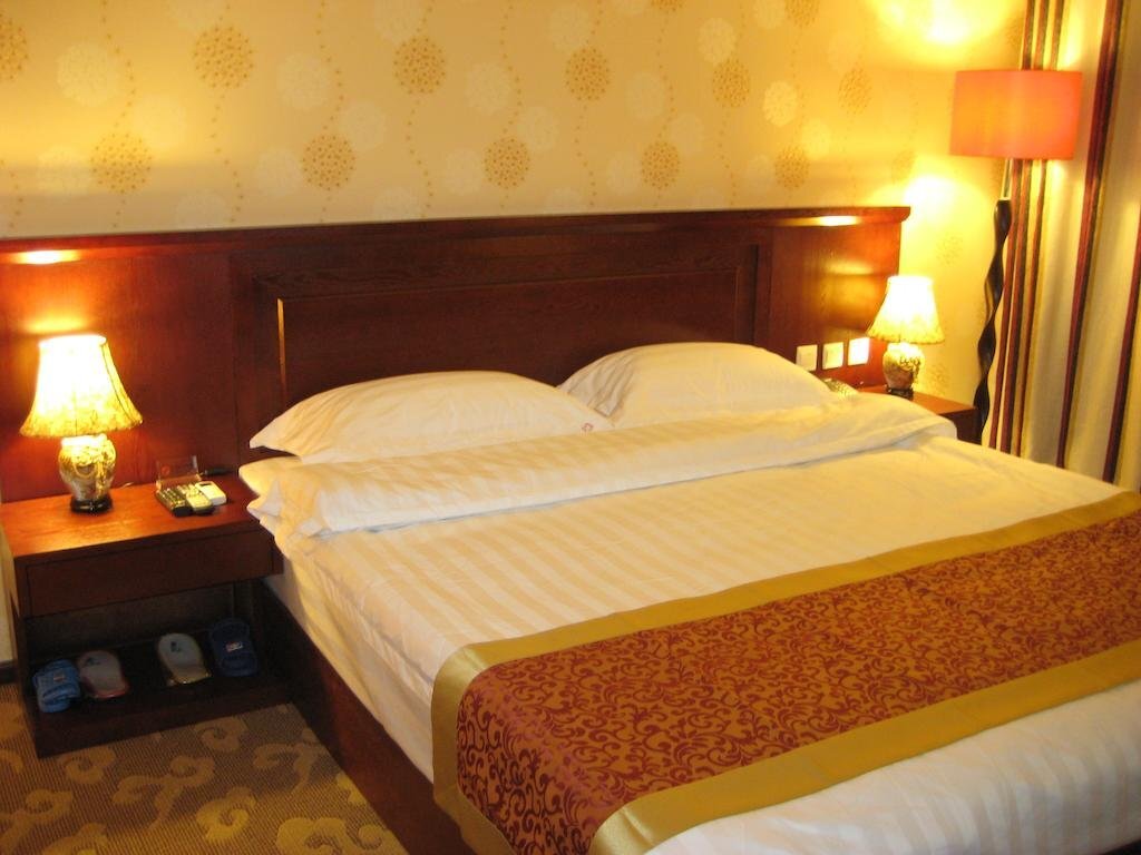 Lijiang Hai Rong Hotel — фото 1