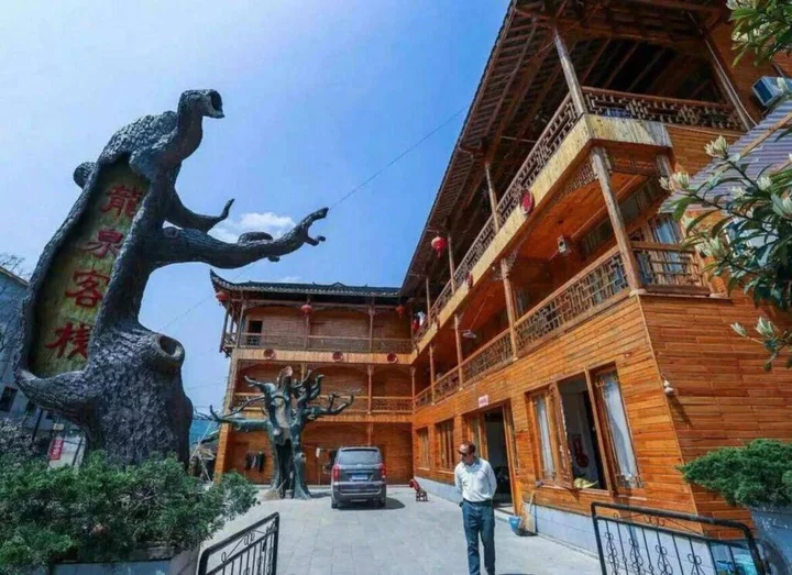 Чжанцзяцзе: Zhangjiajie Longquan Inn