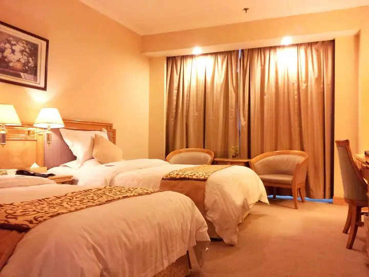 Вэйфан: Weifang Internation Financial Hotel