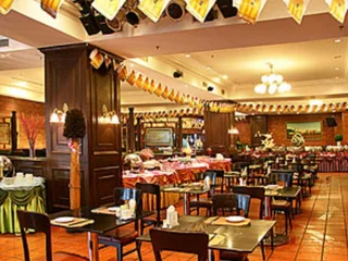 Вэйфан: Weifang Internation Financial Hotel