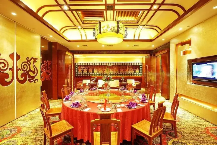 Цзинань: Shungeng Hillview Hotel