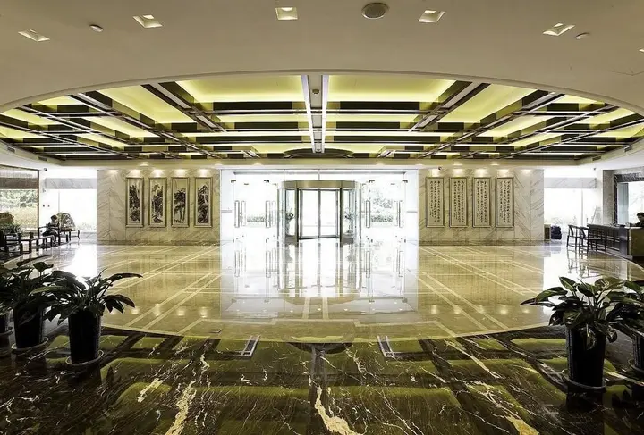 Цзинань: Shungeng Hillview Hotel