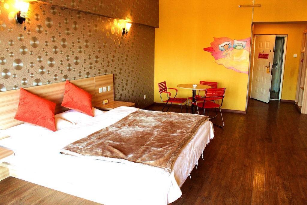 Куньмин: Dock Hotel