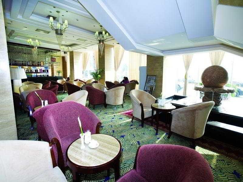 Шанхай: Yichen International Hotel