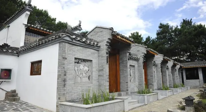Яншо: Yangshuo Song Yue Bie Yuan Inn