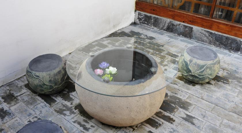 Яншо: Yangshuo Song Yue Bie Yuan Inn