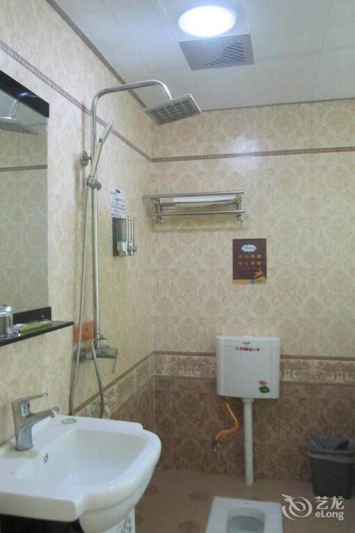 Яншо: Yangshuo Romantic Inn