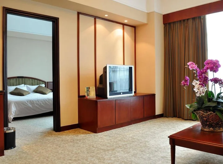 Джиангме: Jiang Men Palace International Hotel