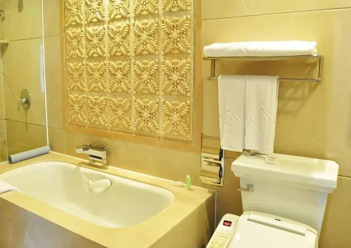 Джиангме: Jiang Men Palace International Hotel