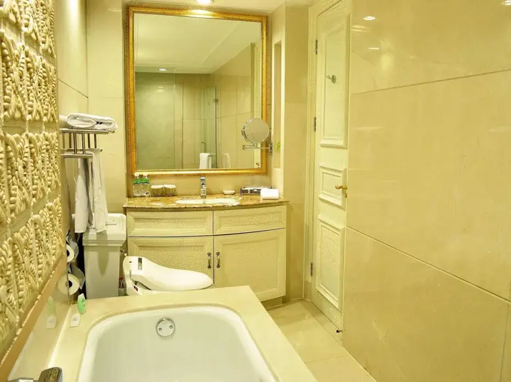 Джиангме: Jiang Men Palace International Hotel