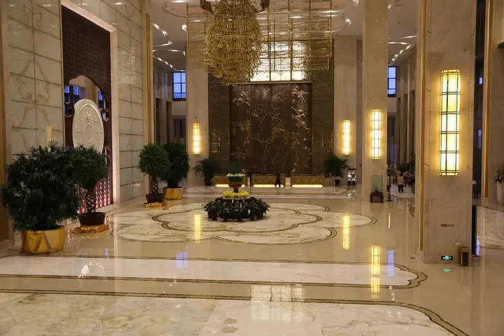 Ляньюньган: Huaguoshan Hotel