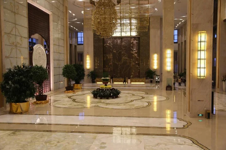 Ляньюньган: Huaguoshan Hotel