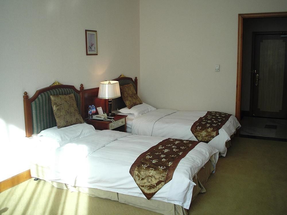 Шэньян: Liaoning Hotel