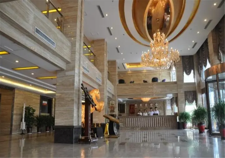 Цзинин: Liangshan Golden Beach Hotel