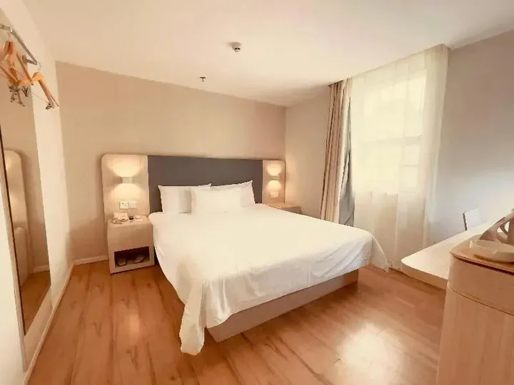 Чжухай: Hanting Hotel Zhuhai Qinglv Zhong Road