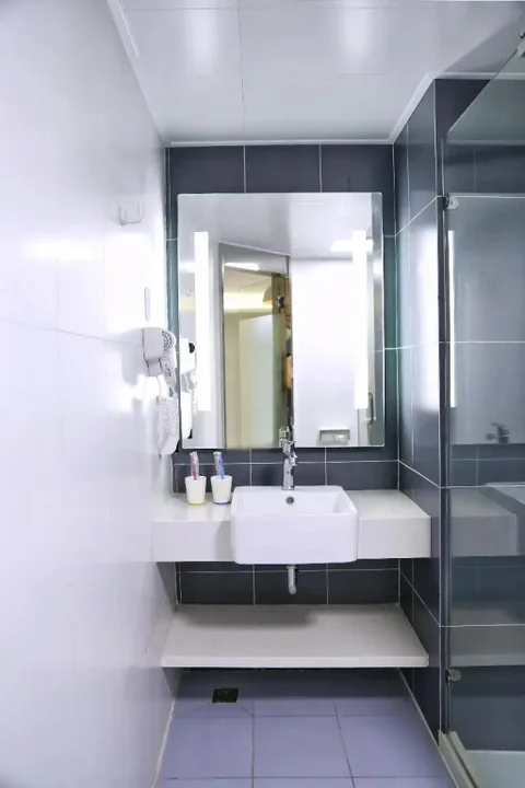 Чжухай: Hanting Hotel Zhuhai Qinglv Zhong Road
