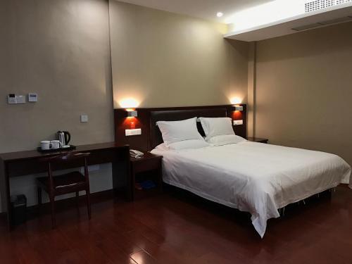 Вэньчжоу: Elan Hotel Wenzhou Railway Station