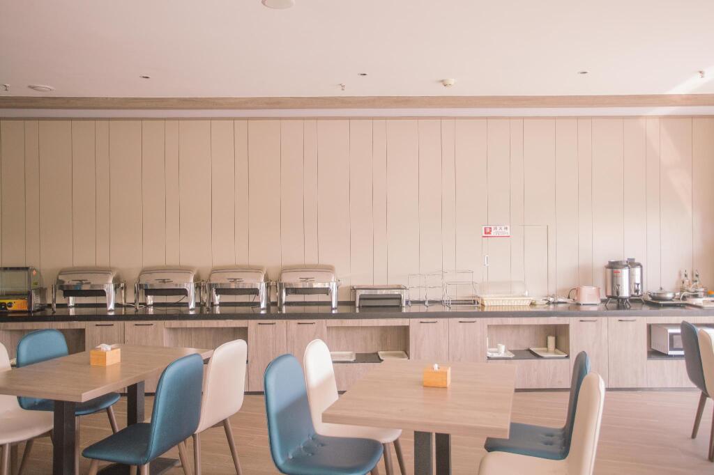 Чжанцзякоу: Hanting Hotel Zhangjiakou Jiangong College