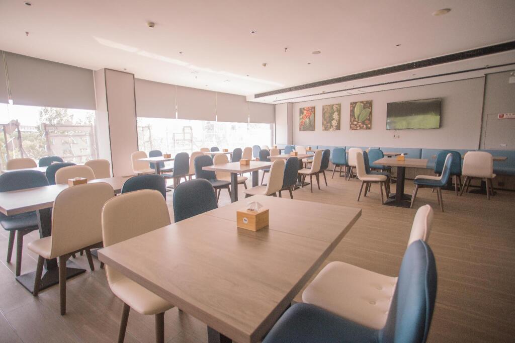 Чжанцзякоу: Hanting Hotel Zhangjiakou Jiangong College